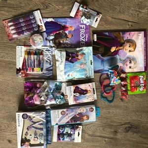 Frozen gift lot!!!